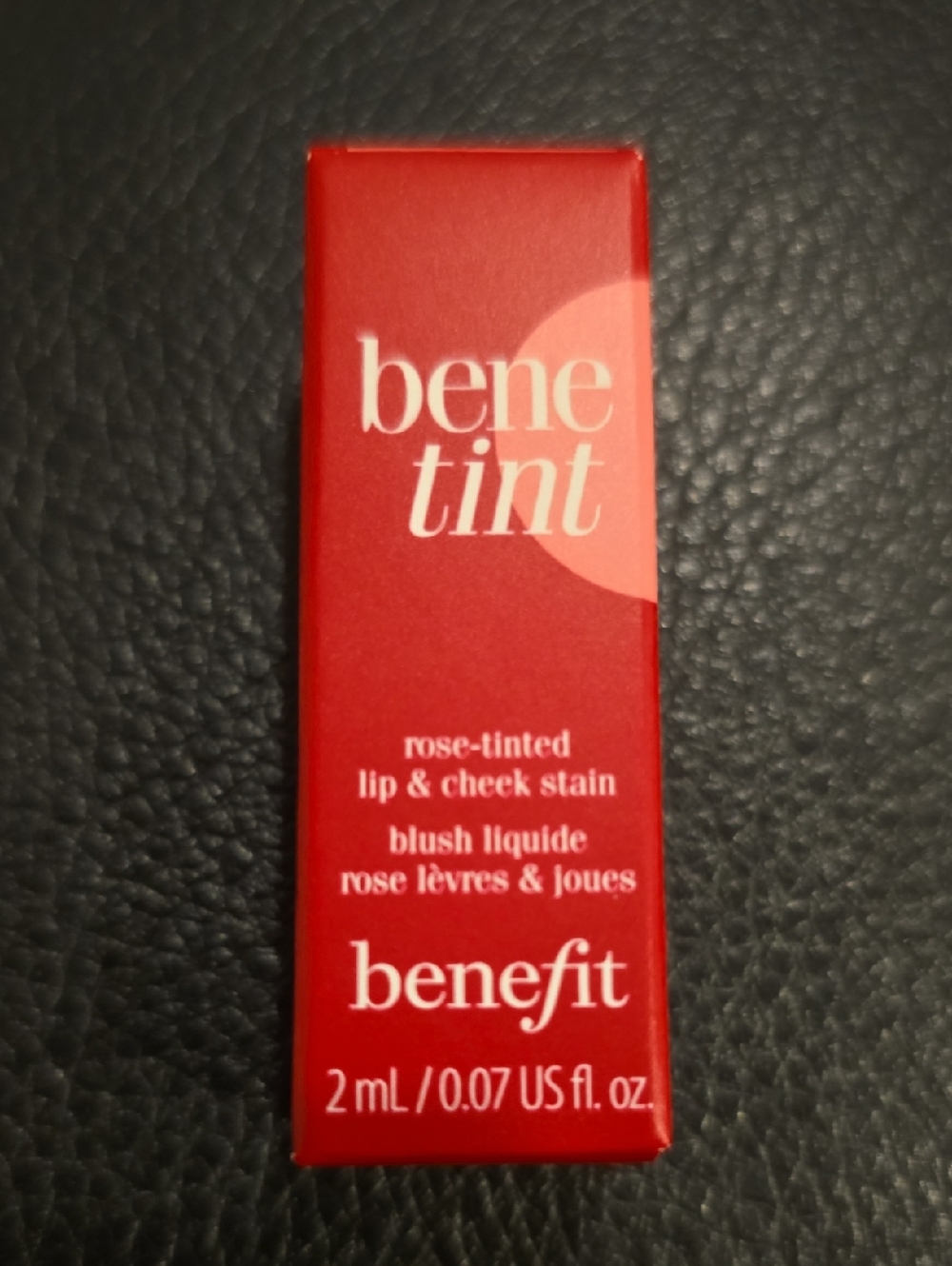 BENEFIT BENETINT ROSE TINTED LIP & CHEEK STAIN. - Picture 2 of 9